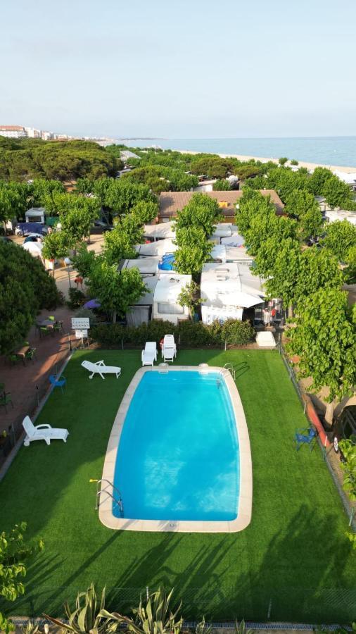 Camping El Pinar Platja 산타수산나 외부 사진