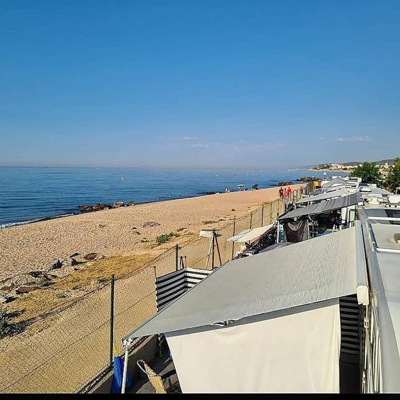 Camping El Pinar Platja 산타수산나 외부 사진