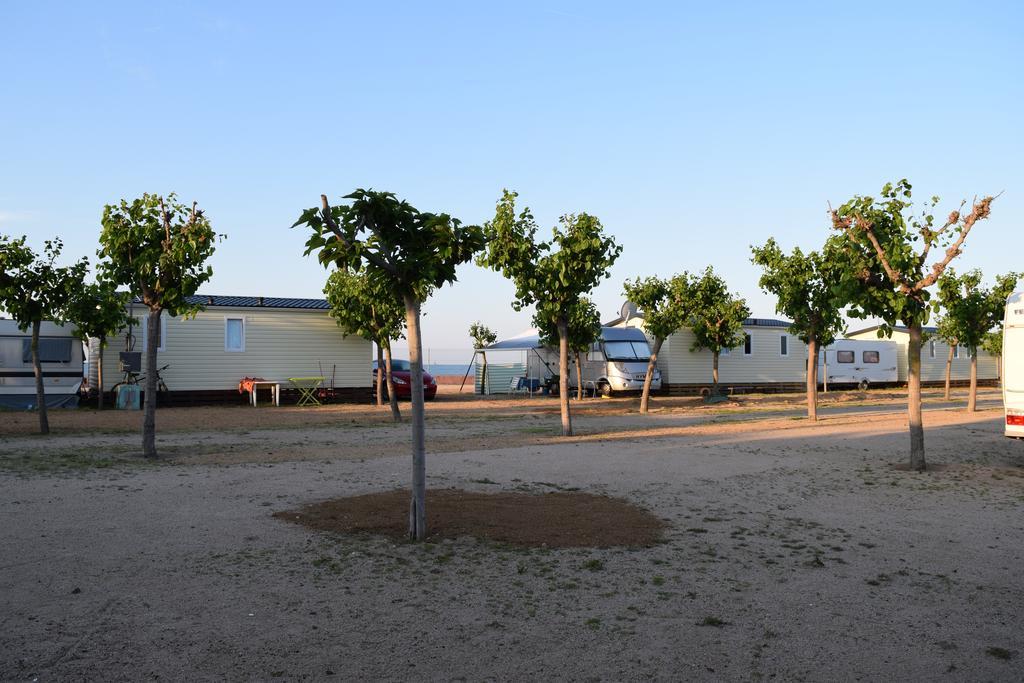Camping El Pinar Platja 산타수산나 외부 사진